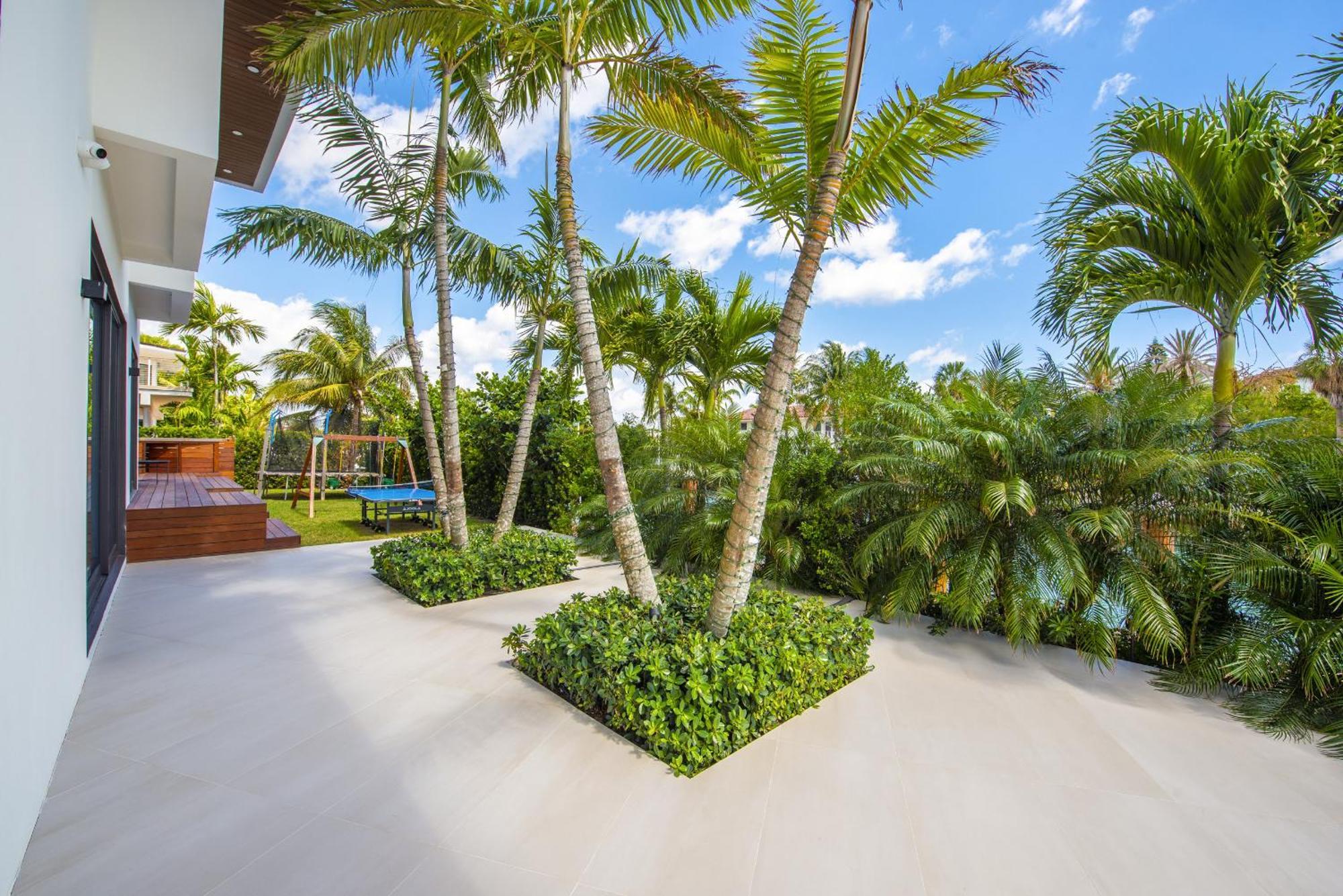 Indulge In Luxury Your Tranquil Resort Mansion Awaits In Vibrant Miami 北迈阿密 外观 照片