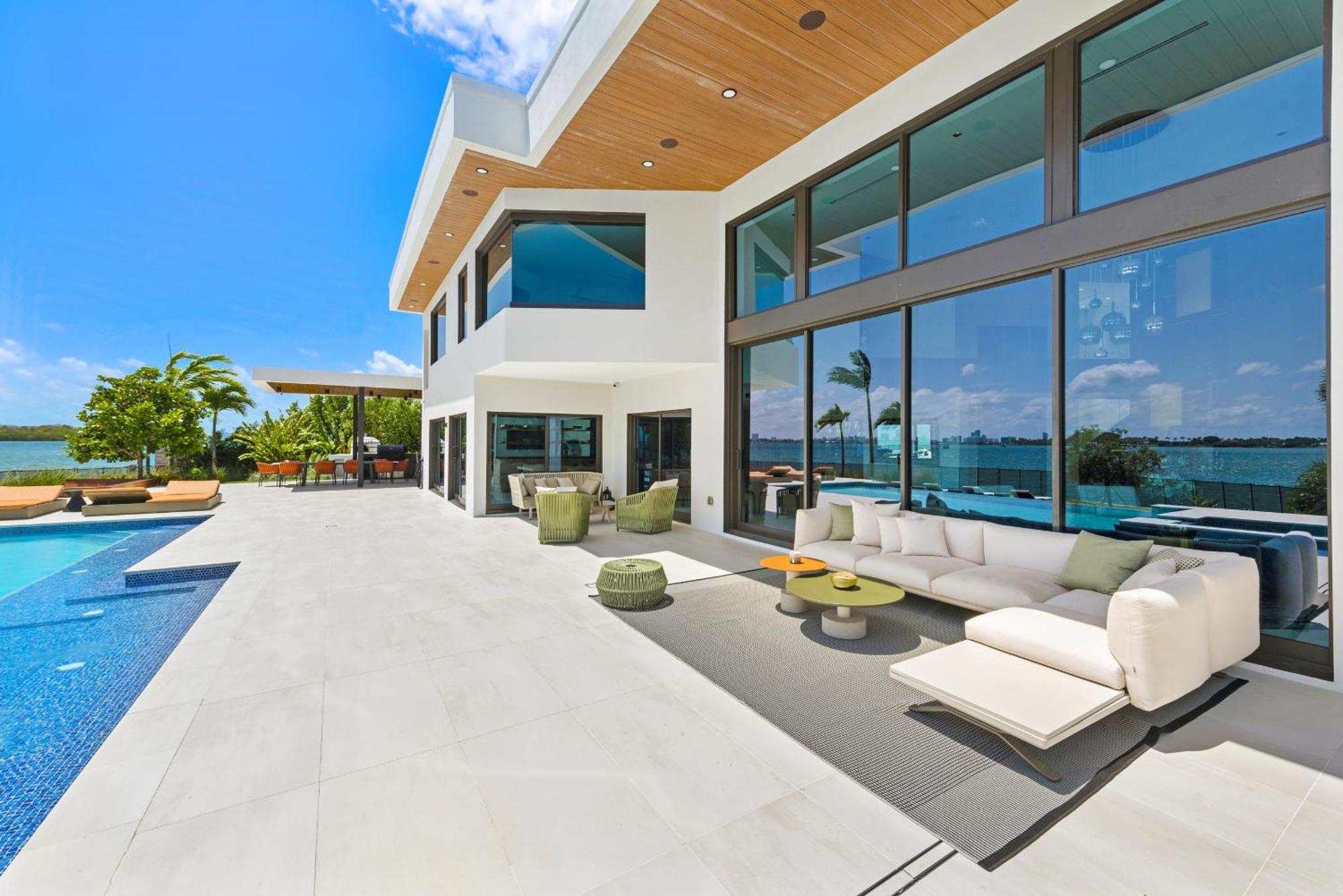 Indulge In Luxury Your Tranquil Resort Mansion Awaits In Vibrant Miami 北迈阿密 外观 照片